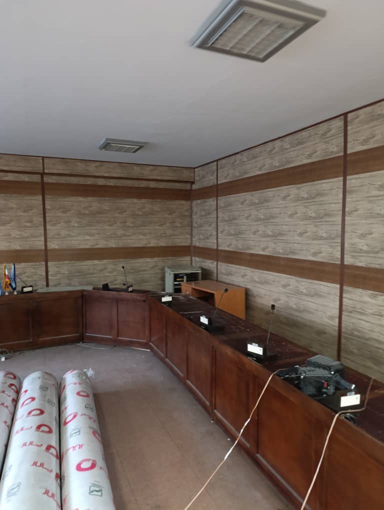 اجرای دیوارپوش PVC در دانشگاه اقتصاد
